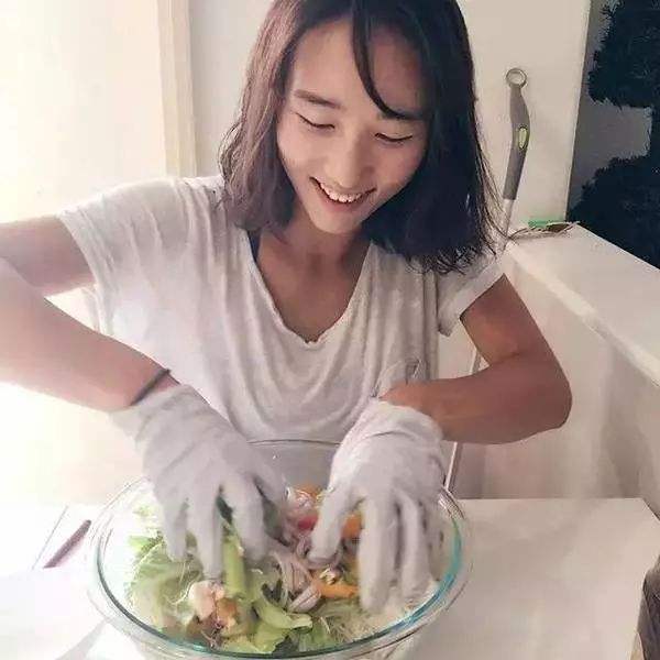 曼德海峡、霍尔木兹海峡，突发大消息！伊朗军方：正在搜捕美军！油价拉升，韩国股市跳水...